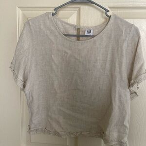 Cropped t-shirt cream size medium